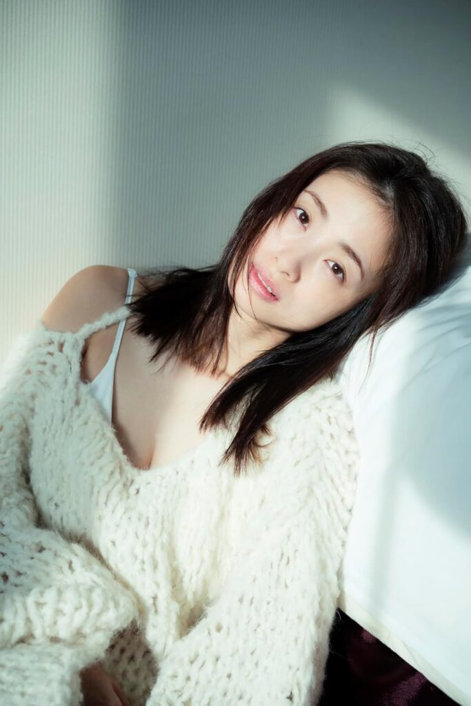 上戸彩 後藤真希 写真集 なぜ今？39歳の挑戦が話題に｜